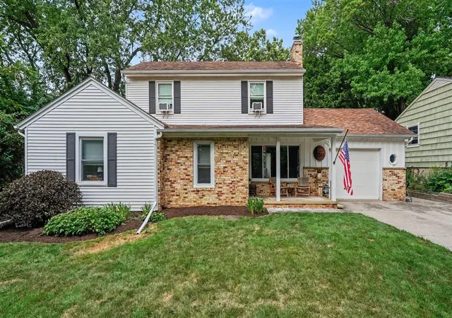 Photo 1 of Single family home for sale at 1265 Newport Rd, Ann Arbor, MI 48103 | MLS# 70554513 | Listing updated on 2026-09-07