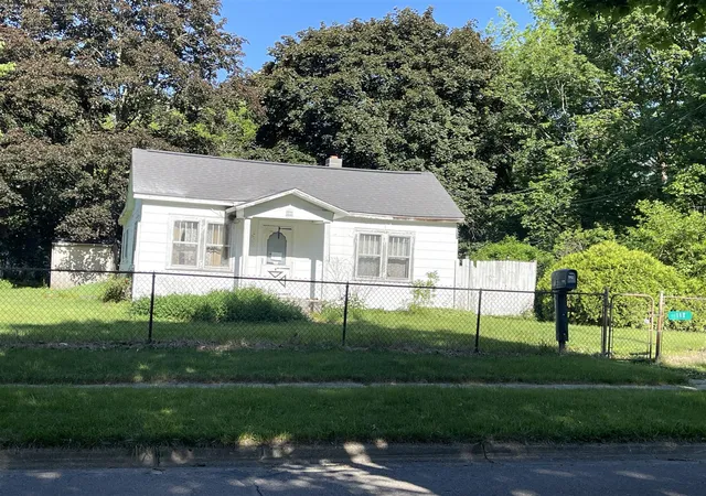 Homes for sale in Coldwater, MI | 112 Elm St, Coldwater, MI 49036 | MLS# 70535629