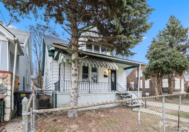 Homes for sale in Detroit, MI | 16676 Tuller St, Detroit, MI 48221 4906 | MLS# 60957228