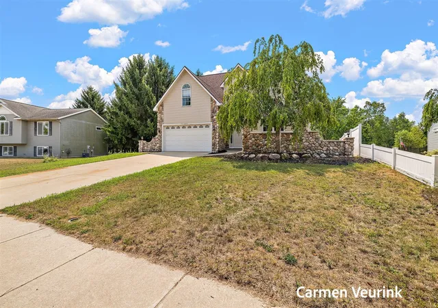 Photo 3 of Single family home for sale at 10971 Lance Ave, Allendale, MI 49401 | MLS# 70550142 | Listing updated on 2026-09-11
