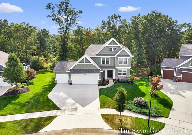 2nd image of 16682 Spring Tree Dr, Spring Lake, MI 49456 | MLS# 70498176