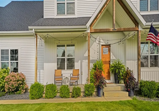 Photo 3 of Single family home for sale at 2429 16th Ave, Hudsonville, MI 49426 | MLS# 70553864 | Listing updated on 2026-08-21