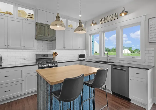 Photo 3 of Single family home for sale at 2429 16Th Ave, Hudsonville, MI 49426 | MLS# 70553864 | Listing updated on 2026-08-21