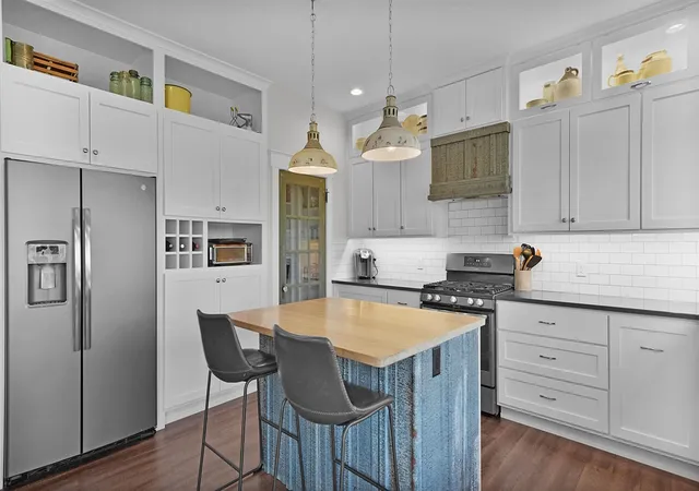 Photo 4 of Single family home for sale at 2429 16Th Ave, Hudsonville, MI 49426 | MLS# 70553864 | Listing updated on 2026-08-21