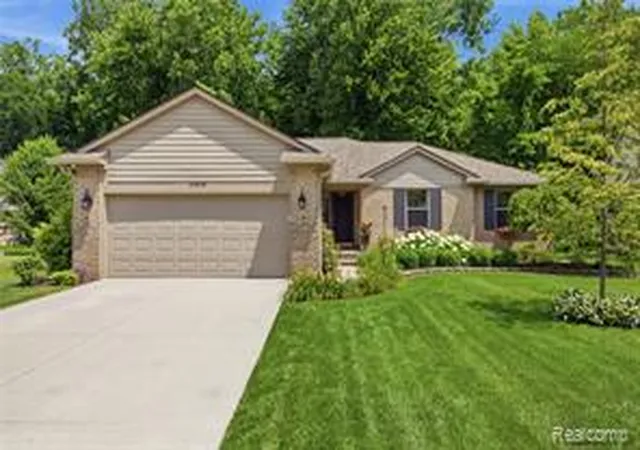 Homes for sale in Chesterfield, MI | 29939 Sugar Creek Dr, Chesterfield, MI 48047 | MLS# 61008885