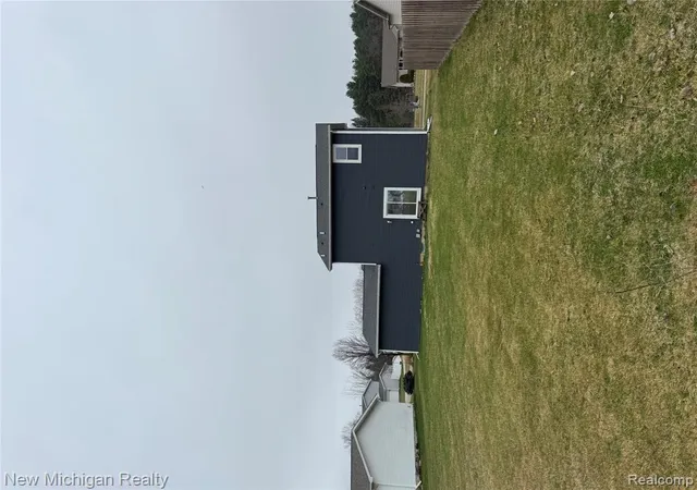 Homes for sale in Burton, MI | 3065 Wild Orchid Ln, Burton, MI 48519 1583 | MLS# 60981804