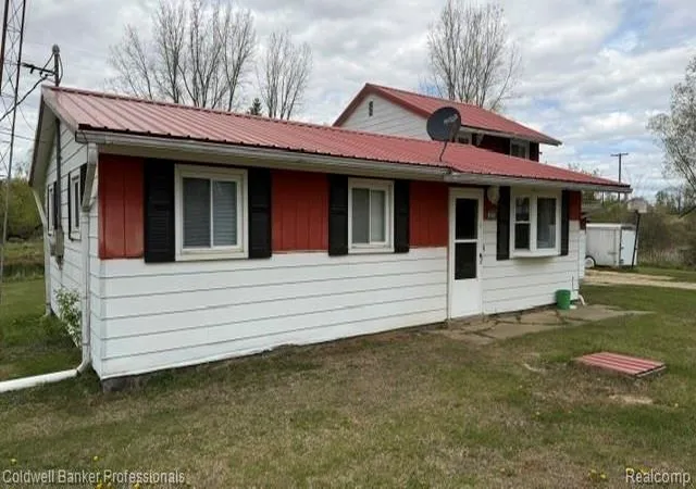 4th image of 3595 Hutchinson Rd, North Branch, MI 48461 | MLS# 60991053