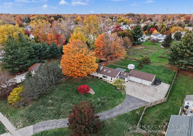 Photo 1 of Single family home for sale at 2875 Richmond St, Grand Rapids, MI 49504 | MLS# 70566779 | Listing updated on 2026-10-30