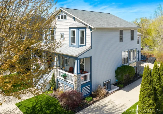 Photo 5 of Single Family Residence at 557 Brookstone St, Holland, MI 49423 | MLS# 70535757 | | Sold on 2026-07-13