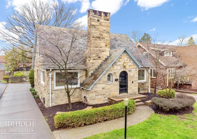 Homes for sale in Grosse Pointe, MI | 601 Fisher Rd, Grosse Pointe, MI 48230 | MLS# 50204896
