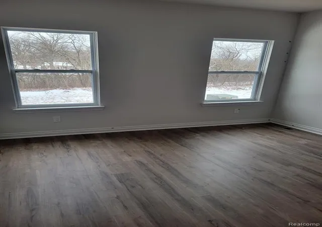 3rd image of 20257 Sunset, Livonia, MI 48152 | MLS# 60369977