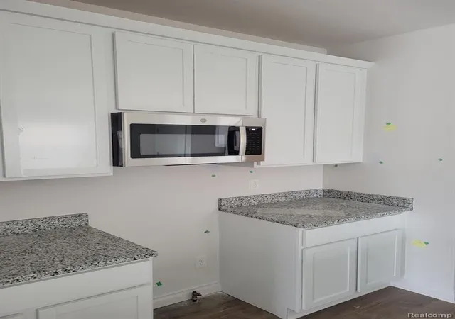4th image of 20257 Sunset, Livonia, MI 48152 | MLS# 60369977