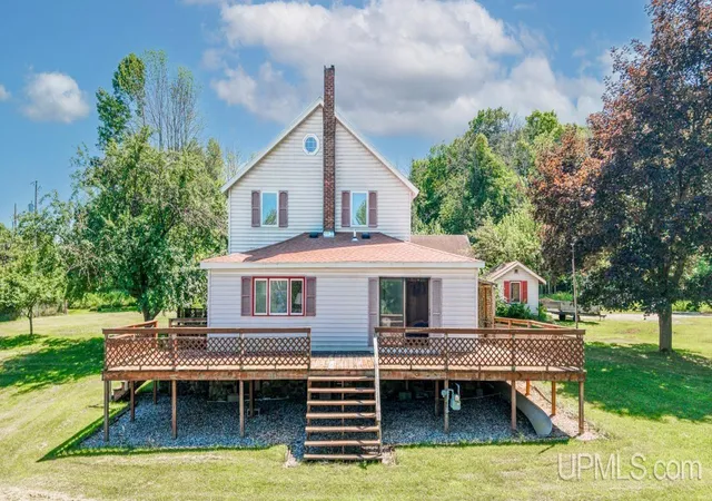 Photo 1 of Single family home for sale at W7921 S Lake Antoine Rd, Iron Mountain, MI 49801 | MLS# 50215316 | Listing updated on 2026-10-04