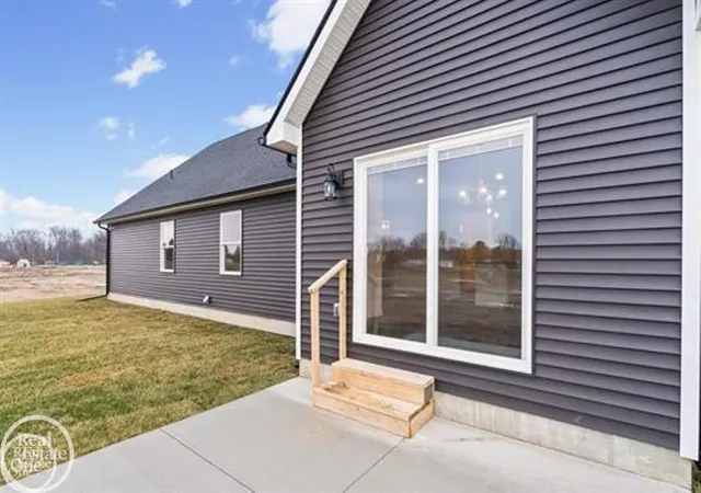 Photo 2 of Sale Pending at 1839 Riley Rd #47, Saint Clair, MI 48079 | MLS# 50166277 | Listing updated on 2025-10-09