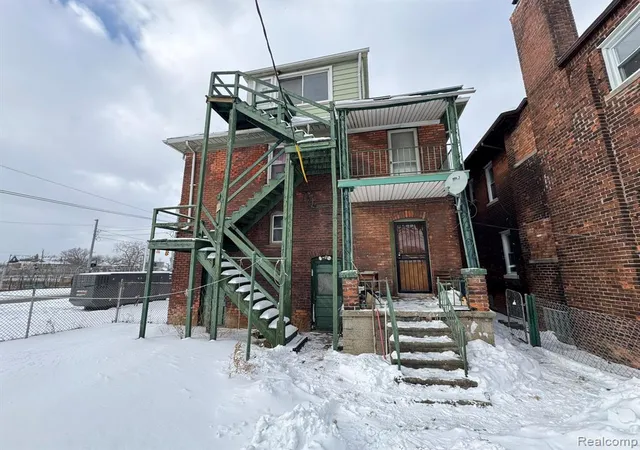 32nd image of 907/909 W Euclid St, Detroit, MI 48202 | MLS# 60966642