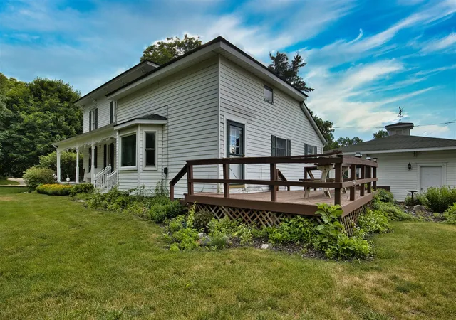 Homes for sale in Pinckney, MI | 8045 Chilson Rd, Pinckney, MI 48169 | MLS# 70539872