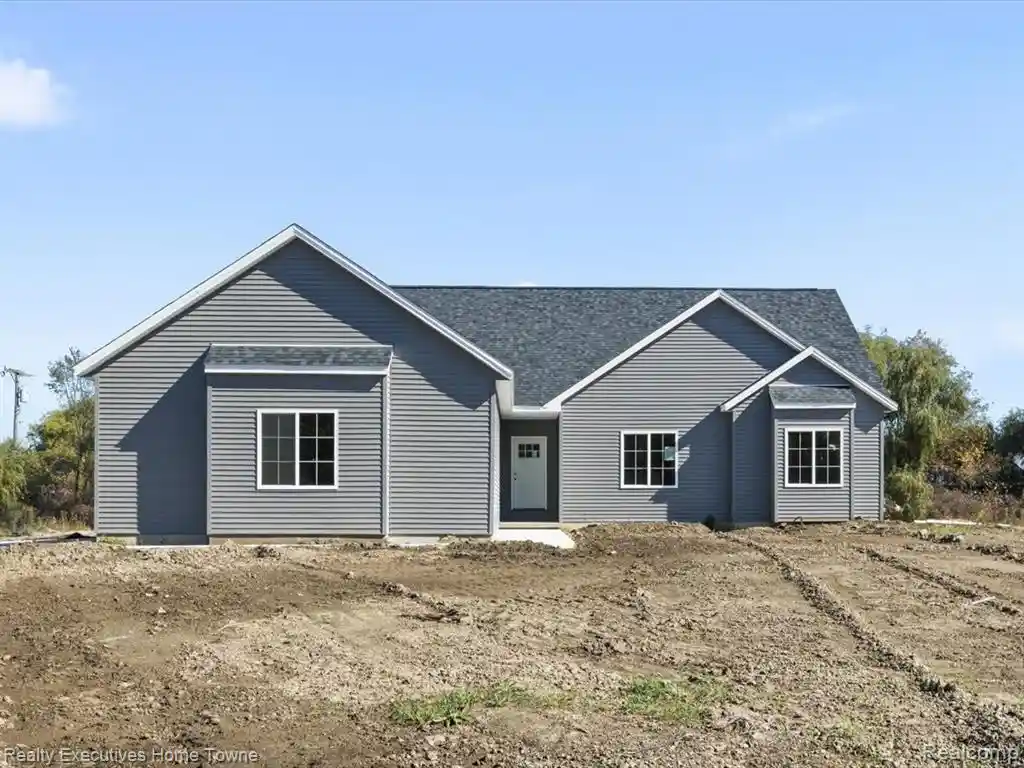 Photo 1 of Single family home for sale at 6527 Mckinley Rd, Cottrellville, MI 48039 | MLS# 61038902 | Listing updated on 2026-10-15