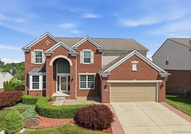 Photo 1 of Single family home for sale at 4853 Catalina Dr, Lake Orion, MI 48359 2434 | MLS# 61010618 | Listing updated on 2026-09-27