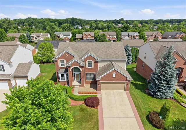 Photo 3 of Single family home for sale at 4853 Catalina Dr, Lake Orion, MI 48359 2434 | MLS# 61010618 | Listing updated on 2026-09-27