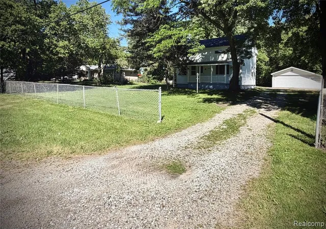 Homes for sale in Chesterfield, MI | 50730 Fairchild Rd, Chesterfield, MI 48051 | MLS# 61006638