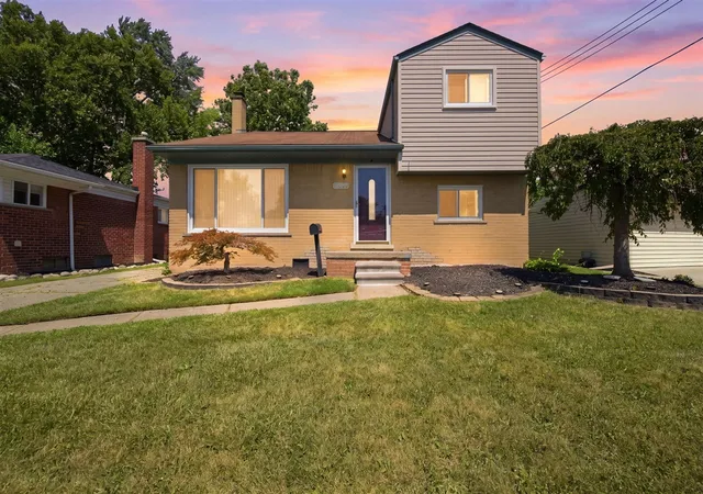 Photo 1 of Single family home for sale at 31040 Stephen Ave, Westland, MI 48185 | MLS# 70551720 | Listing updated on 2026-08-24