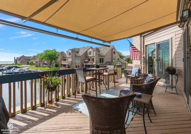 5th image of 26031 N Harbour Pointe Dr N Dr #UNIT 9, Harrison Township, MI 48045 | MLS# 50211920