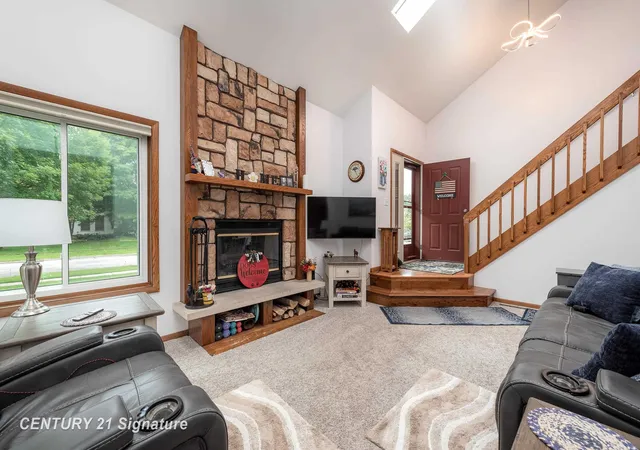 Homes for sale in Midland, MI | 5002 Natalie Ct, Midland, MI 48640 | MLS# 50213469