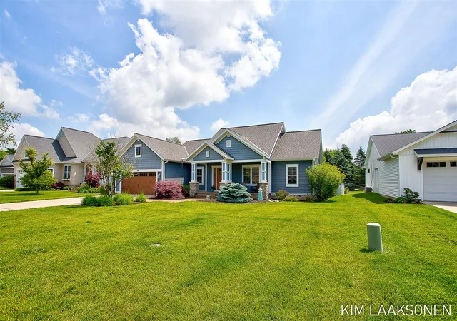 Homes for sale in Douglas, MI | 349 Parkside Ln, Douglas, MI 49406 | MLS# 70540896