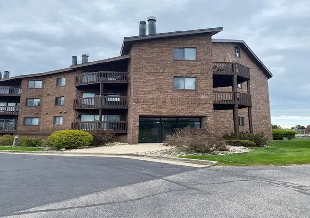 Homes for sale in Ludington, MI | 368 Harbor Dr #401, Ludington, MI 49431 | MLS# 70534563
