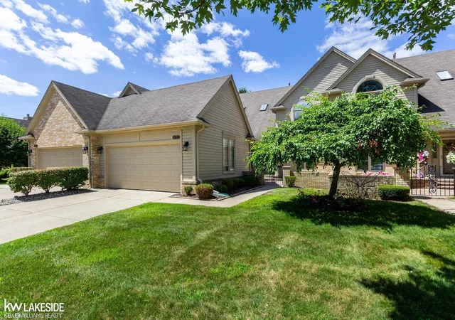 Photo 3 of Sale Pending at 16907 Driftwood Dr #95; 39, Macomb, MI 48042 | MLS# 50216106 | Listing updated on 2026-08-24