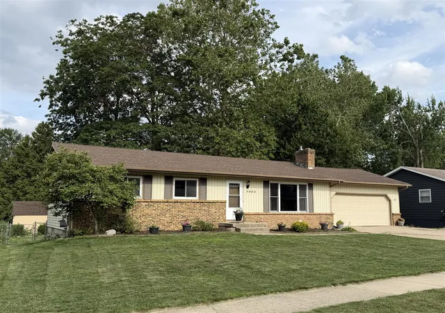 Homes for sale in Grandville, MI | 3650 Basswood Dr, Grandville, MI 49418 | MLS# 70542396
