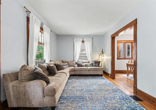 Photo 4 of Sale Pending at 47 Carlton Ave, Grand Rapids, MI 49506 | MLS# 70544415 | Listing updated on 2026-08-07