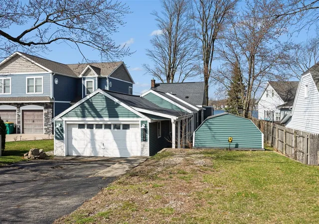 1st image of 2019 Lakeview Dr, Portage, MI 49002 | MLS# 70521893