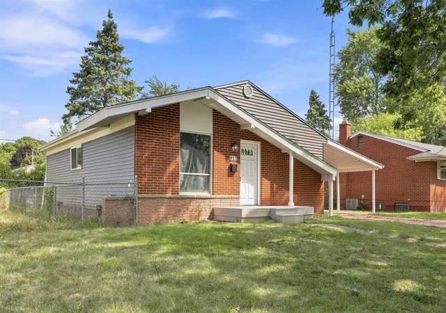 Photo 2 of Sale Pending at 817 Dell Ave, Flint, MI 48507 | MLS# 50219725 | Listing updated on 2026-08-28