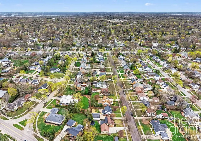 Photo 56 of Sale Pending at 1100 Eastwood Ave, Grand Rapids, MI 49506 | MLS# 70525509 | Listing updated on 2026-04-24