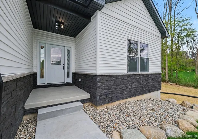2nd image of 17311 Timber Creek, Holly, MI 48442 | MLS# 60990841