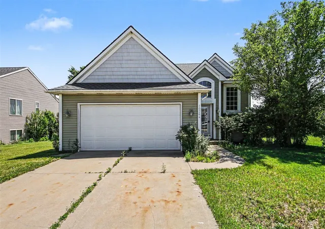 Homes for sale in Zeeland, MI | 10264 Summerwood Dr, Zeeland, MI 49464 | MLS# 70539365