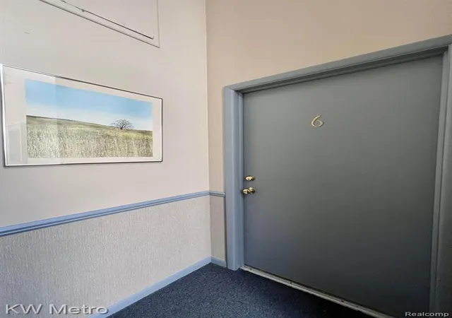 Photo 3 of Condo for sale at 850 N Adams Rd #6, Birmingham, MI 48009 | MLS# 61015518 | Listing updated on 2026-07-30
