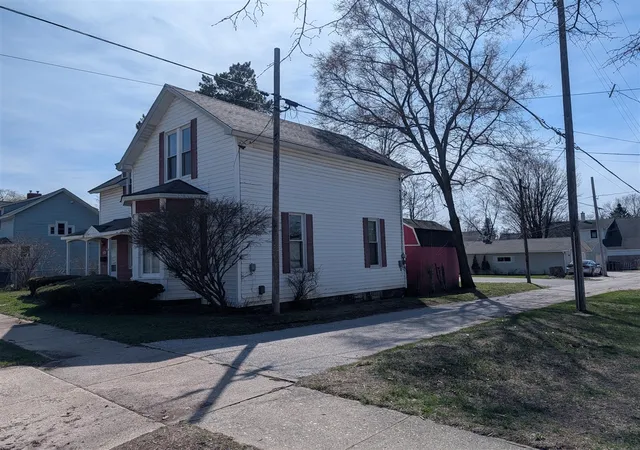 Homes for sale in Ludington, MI | 208 S Washington Ave, Ludington, MI 49431 | MLS# 70526158