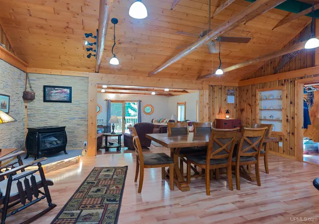 Photo 4 of Single family home for sale at 3420 N 16 Mile Lake Rd, Munising, MI 49862 | MLS# 50219803 | Listing updated on 2026-08-28