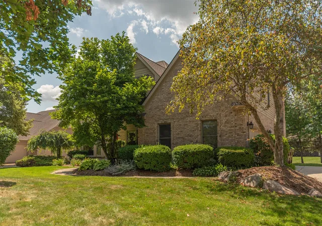 Homes for sale in Ann Arbor, MI | 1711 Cypress Pointe Ct, Ann Arbor, MI 48108 | MLS# 70544271