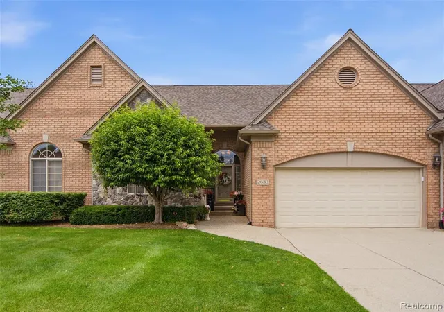 Photo 1 of Sale Pending at 2633 Ridgecrest Dr, Shelby Township, MI 48316 | MLS# 61012897 | Listing updated on 2026-07-31