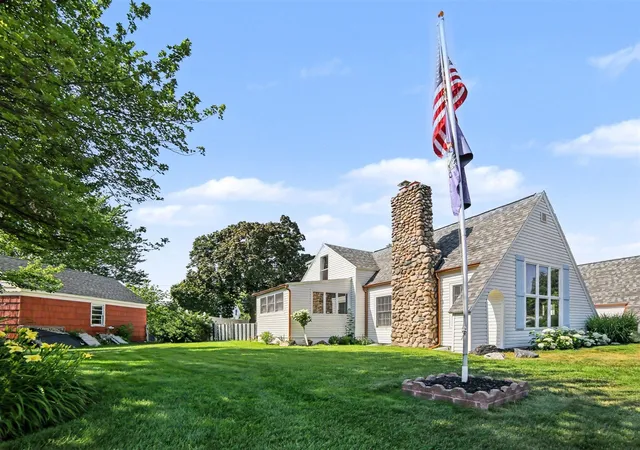 2nd image of 2933 Dawes Rd, Muskegon, MI 49441 | MLS# 70544638