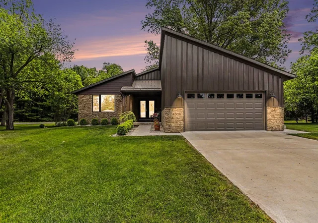 1st image of 35883 Riverview Dr, Paw Paw, MI 49079 | MLS# 70536121