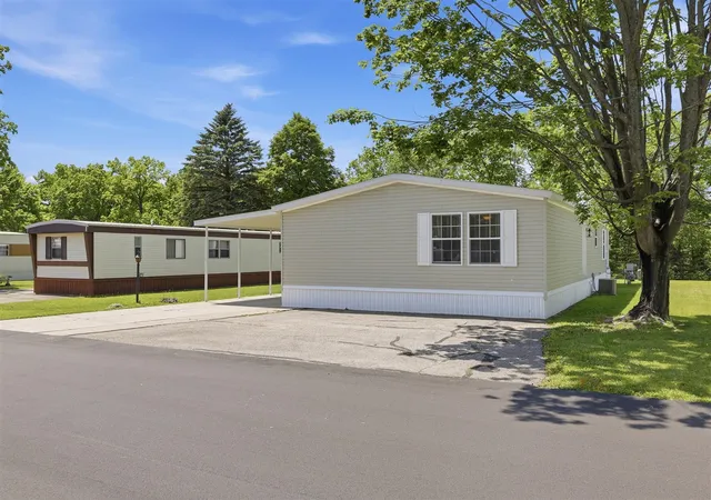 Homes for sale in Cedar Springs, MI | 140 Tamarack Ave, Cedar Springs, MI 49319 | MLS# 70533347