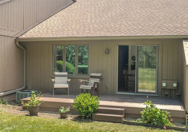 Homes for sale in Saline, MI | 587 Park Pl, Saline, MI 48176 | MLS# 70543568