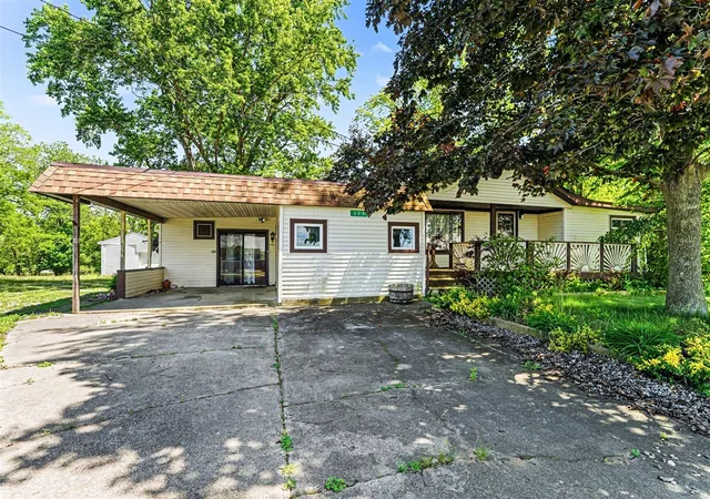 3rd image of 325 W Chicago Rd, Coldwater, MI 49036 | MLS# 70535101