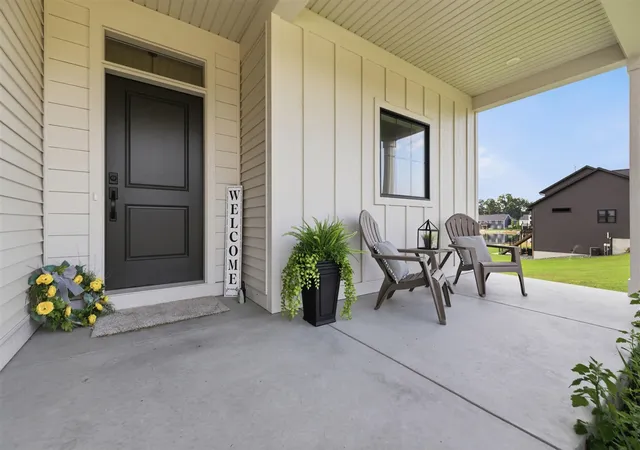 Photo 2 of Sale Pending at 4736 Lexem Dr, Hudsonville, MI 49426 | MLS# 70547445 | Listing updated on 2026-08-19