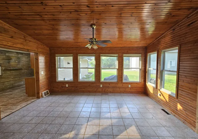 3rd image of 8525 Dixie Hwy, Birch Run, MI 48415 | MLS# 50210804