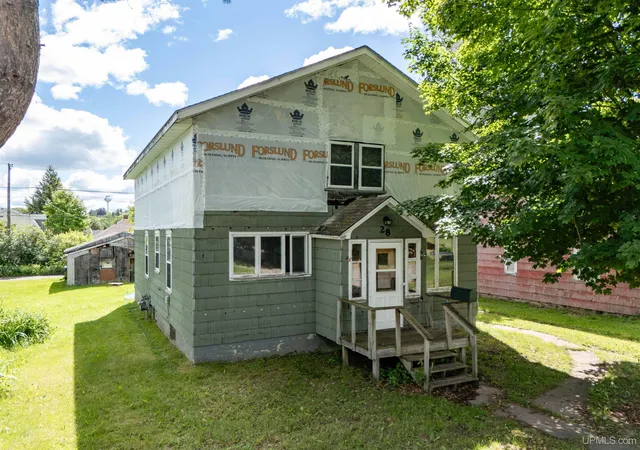 Homes for sale in Iron River, MI | 28 N 5th Ave, Iron River, MI 49935 | MLS# 50212665